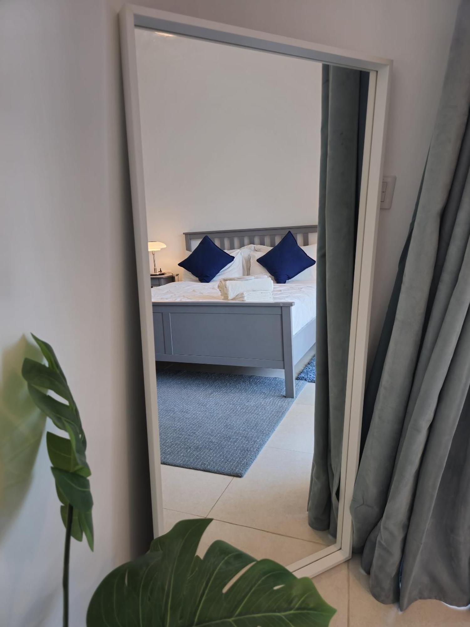 Apartment The Iris Ansam Ferrari World Yas Island *